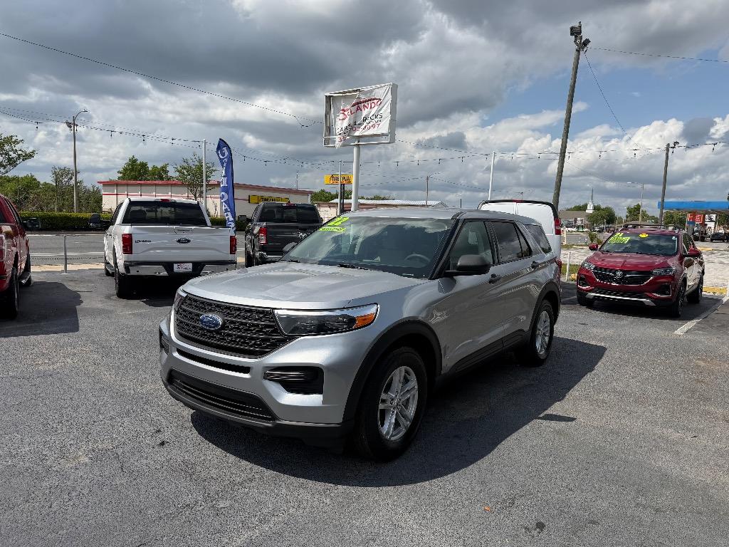 2022 Ford Explorer Base